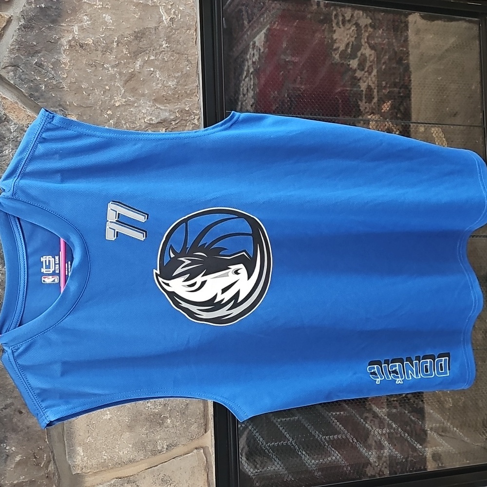 GUC Mavericks Luka Doncic 77 Jersey L